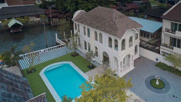 曼谷河畔阿波泳池别墅(Arpo Pool Villa Riverside Bangkok)