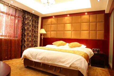 乡城德勒大酒店