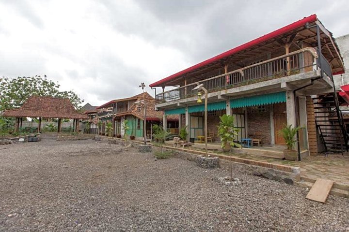 坎帮拉瓦桑传承小屋酒店(Kampung Lawasan Heritage Cottage)