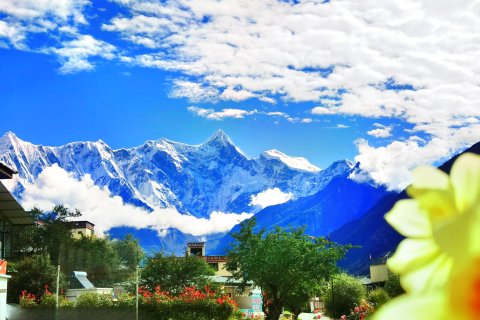 索松遇见山间民宿