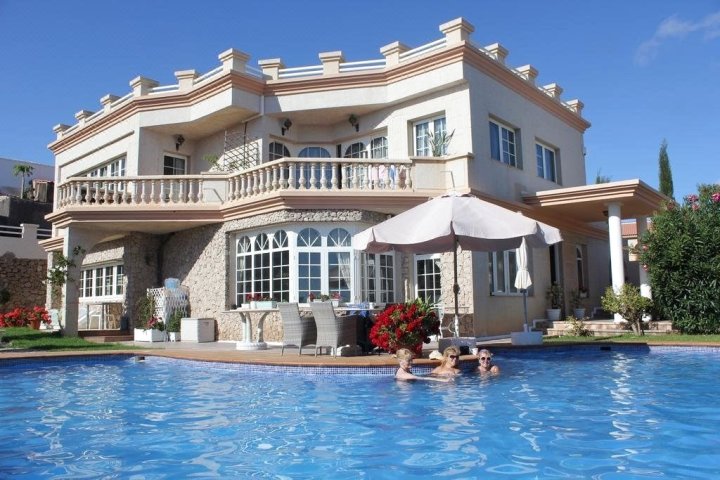 富埃特文图拉宁静豪华住宿加早餐旅馆(Fuerteventura Serenity Luxury B&B)