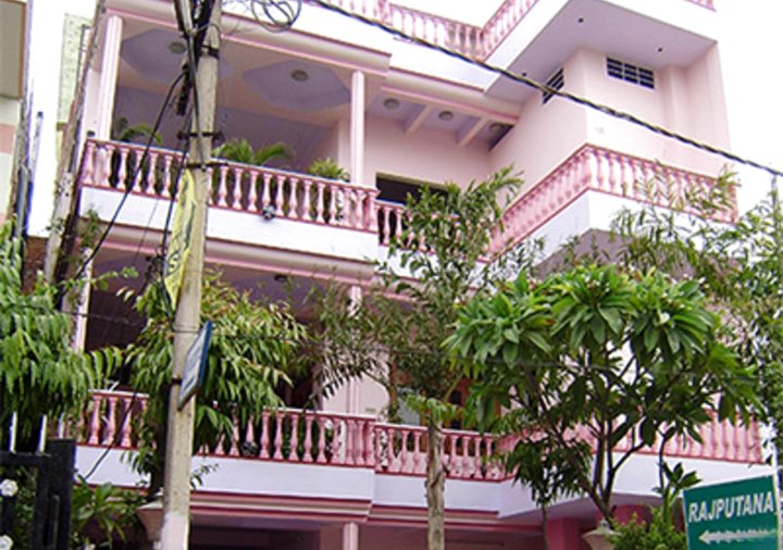 拉杰普塔纳宾馆(Rajputana Guest House)