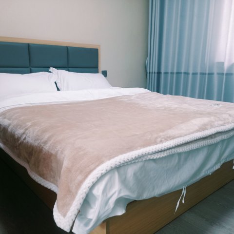 波密鸿福客栈(G318川藏线店)