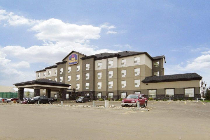 温赖特贝斯特韦斯特酒店(Best Western Wainwright Inn & Suites)