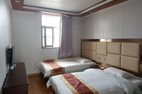 海西大柴旦茂源华怡宾馆