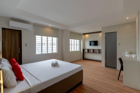 马尼拉红多兹V广场酒店(RedDoorz at V Plaza Hotel Manila)