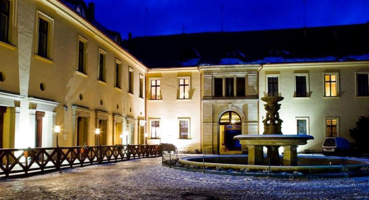 兹比罗赫城堡酒店(Chateau Zbiroh)