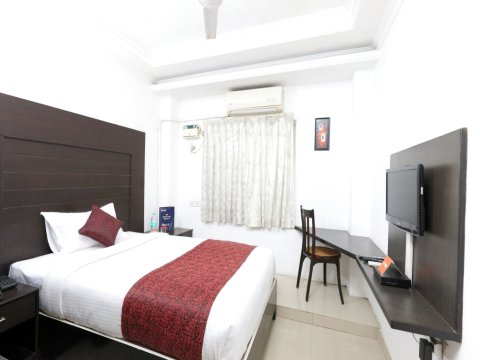 OYO Rooms Poonamallee Bangalore Chennai Highway