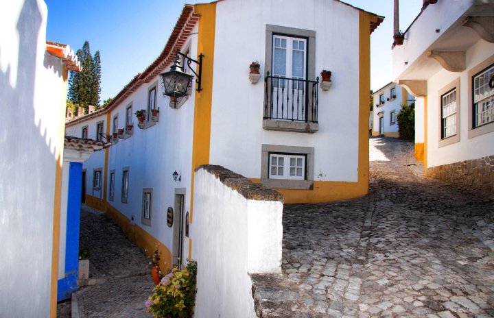 蒂亚戈奥比多斯住宿加早餐旅馆(Casa de S. Thiago de Obidos)