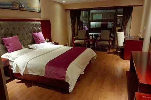 速8酒店(邻水邻州广场店)