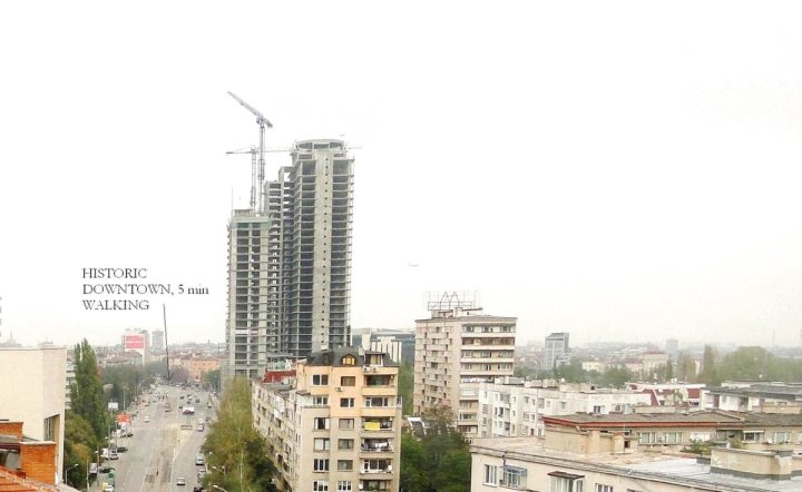 维托沙市中心全景公寓(Panoramic Downtown Vitosha Apartment)