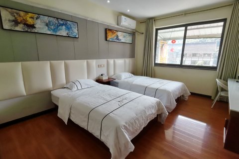 宝山宾馆(梵净山景区东门店)