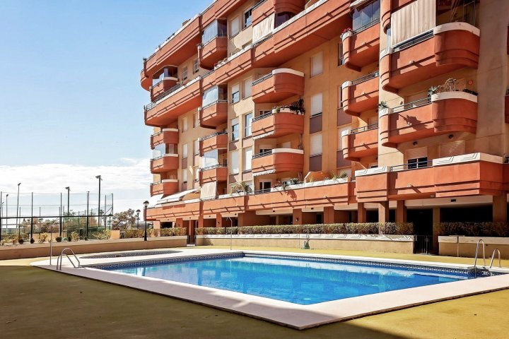 海滨游泳池公寓酒店(Apart. Con Piscina Frente Al Mar)