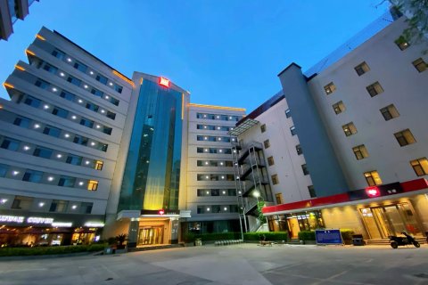 宜必思酒店(兰州张掖路西关地铁站店)