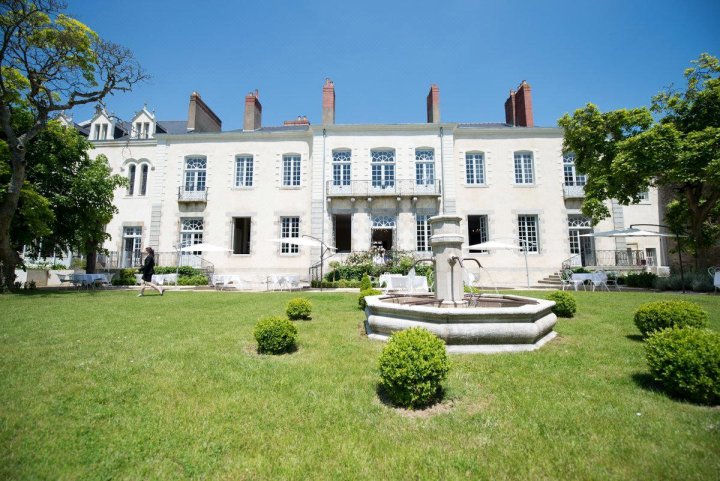 皮里厄杜比诺酒店(Hôtel Perier du Bignon)