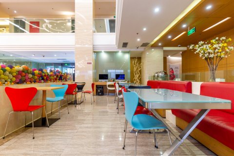 宜必思酒店(兰州张掖路西关地铁站店)