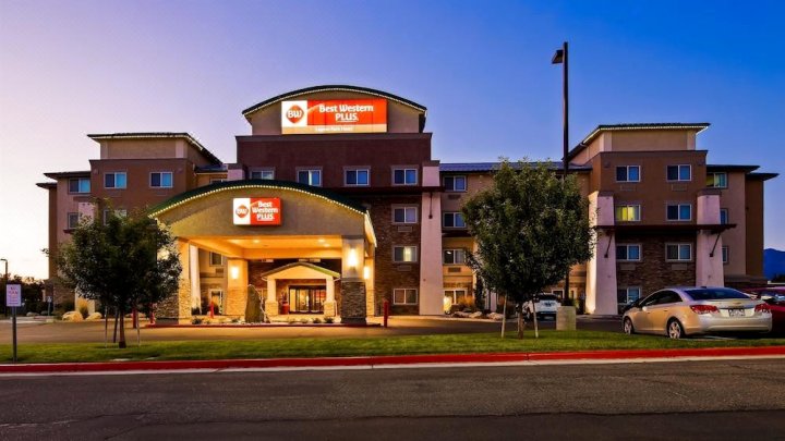 贝斯特韦斯特优质雷顿公园酒店(Best Western Plus Layton Park Hotel)