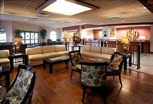 EVERGREEN SUITES FEDERAL WAY
