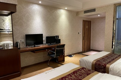 藤县港龙商务酒店