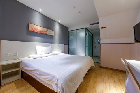 吉泰酒店(上海豫园老西门地铁站店)