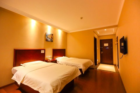 如家睿柏·云酒店(北京平谷政府步行街店)