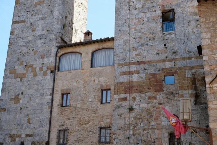 美丽塔公寓(Torre Bella)