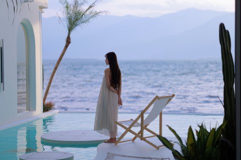 三色云河(大理双廊洱海·雪店)