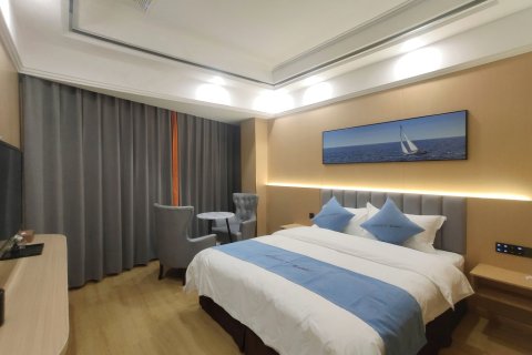 营山凯宾智能酒店(营山站白塔公园店)