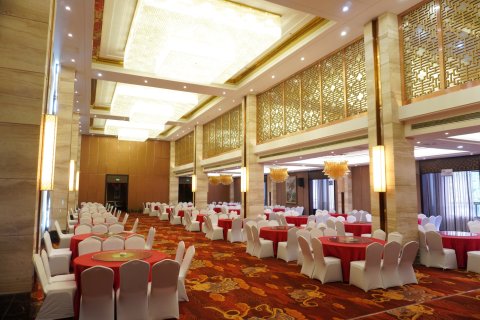 横峰岑山大酒店