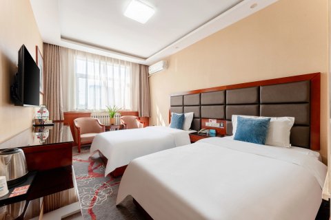 海天酒店(兴平火车站兴化路店)