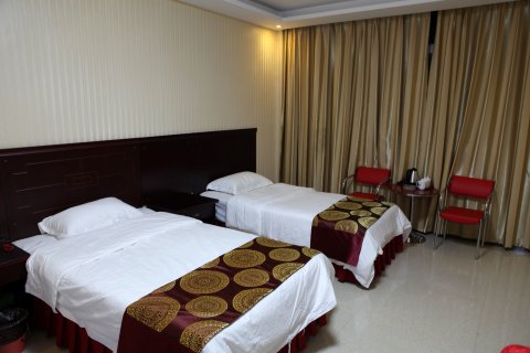 西平渡假快捷酒店