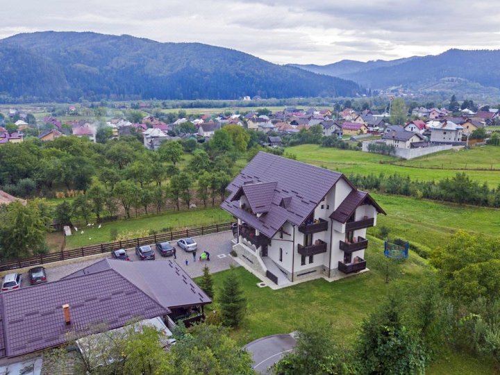 布科维纳住宅酒店(Bucovina Residence)