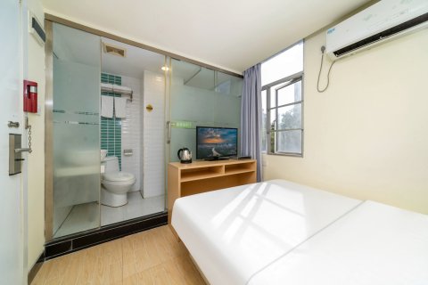 宾凯丽酒店(深圳赤尾地铁站店)