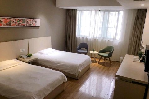 豪泰168酒店（无锡梁溪万达广场靖海地铁站店）