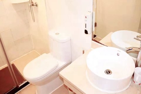 宿适酒店(上海外滩南京东路地铁站店)