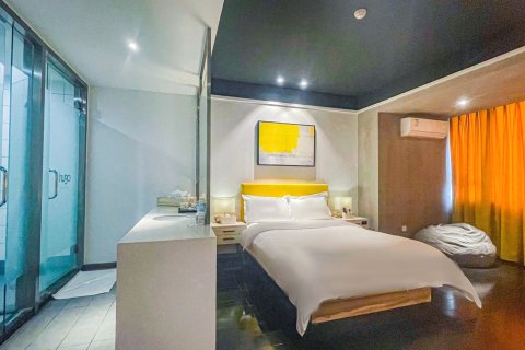 雨果精品酒店(泸州肖巷子店)