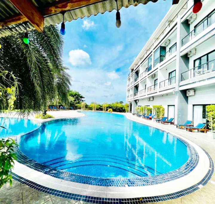凯帕湾酒店及度假村(Kep Bay Hotel & Resort)