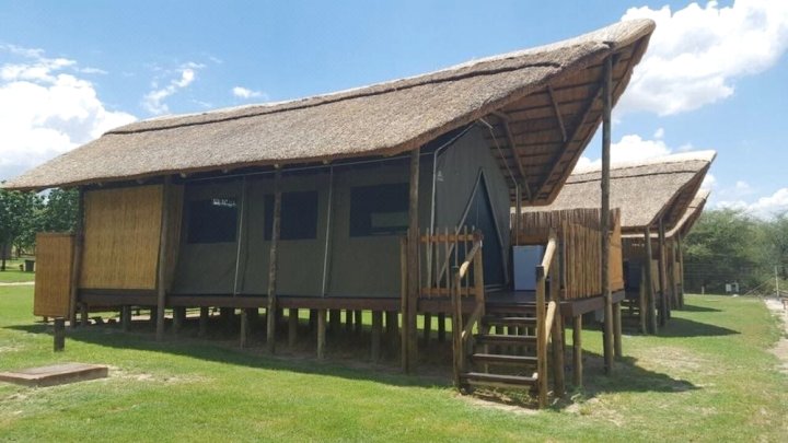 姆汪迪景观旅馆(Mwandi View Lodge)
