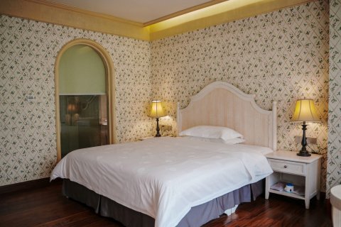 天润酒店(广元高铁站市政府店)