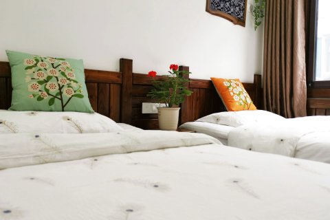 张家界乡恋客栈(国家森林公园武陵源标志门店)