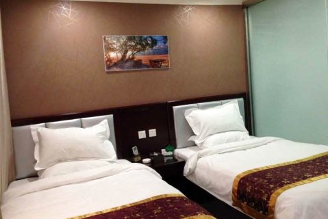 霍城县清水河镇V6快捷酒店