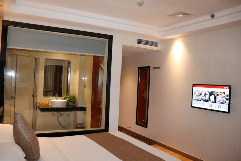 广宁百花假日酒店