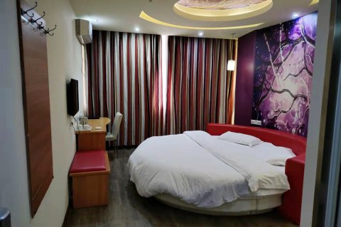 鲁冰花快捷酒店