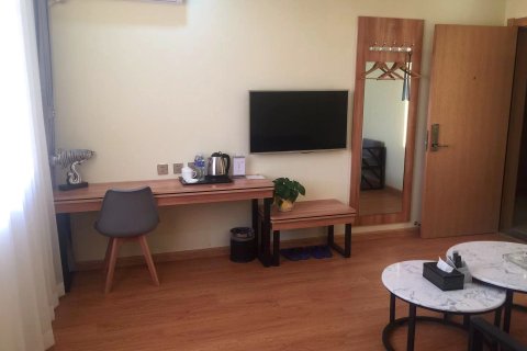 华驿酒店(大安步步高店)