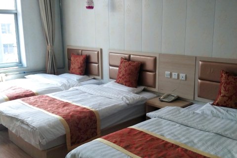 齐鲁酒店(荣成高铁站店)