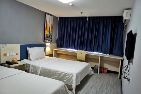 7天连锁酒店(西安钟鼓楼北大街地铁站店)