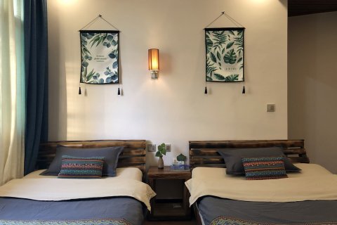 勐腊八角楼客栈