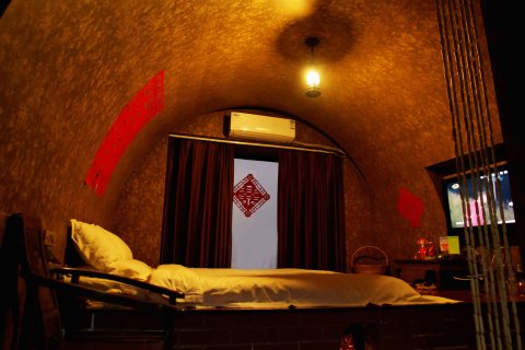 偃师青苹果主题酒店