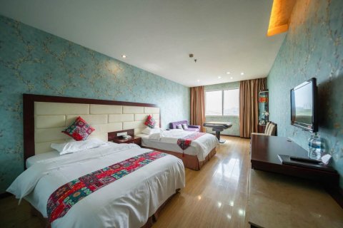 凯里翼华大酒店(小十字店)