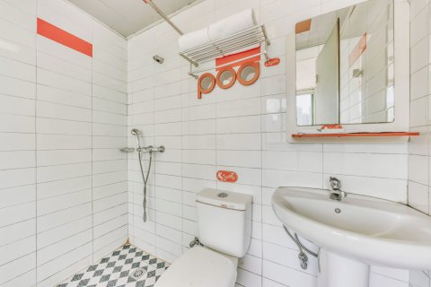 布丁严选酒店(杭州滨江高教园杨家墩地铁站店)